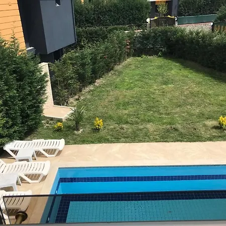 Villa Dsf & Spa A17 *